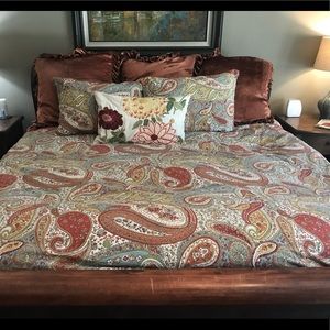 pottery Barn king duvet, 3 euro & 2 standard shams